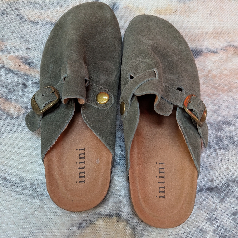 Women's Suede Sandals - Olive